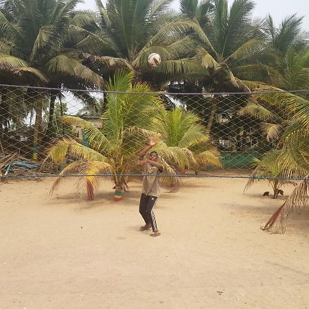 Jah Mighty Love Land Hotel Winneba Exterior foto